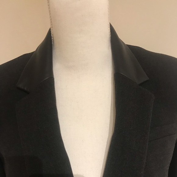 NWOT Banana Republic grey fitted blazer - Picture 3 of 7